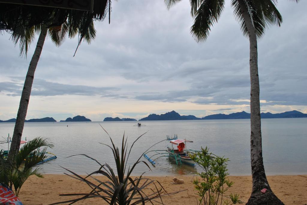 Islandfront Cottages And Restaurant El Nido Esterno foto