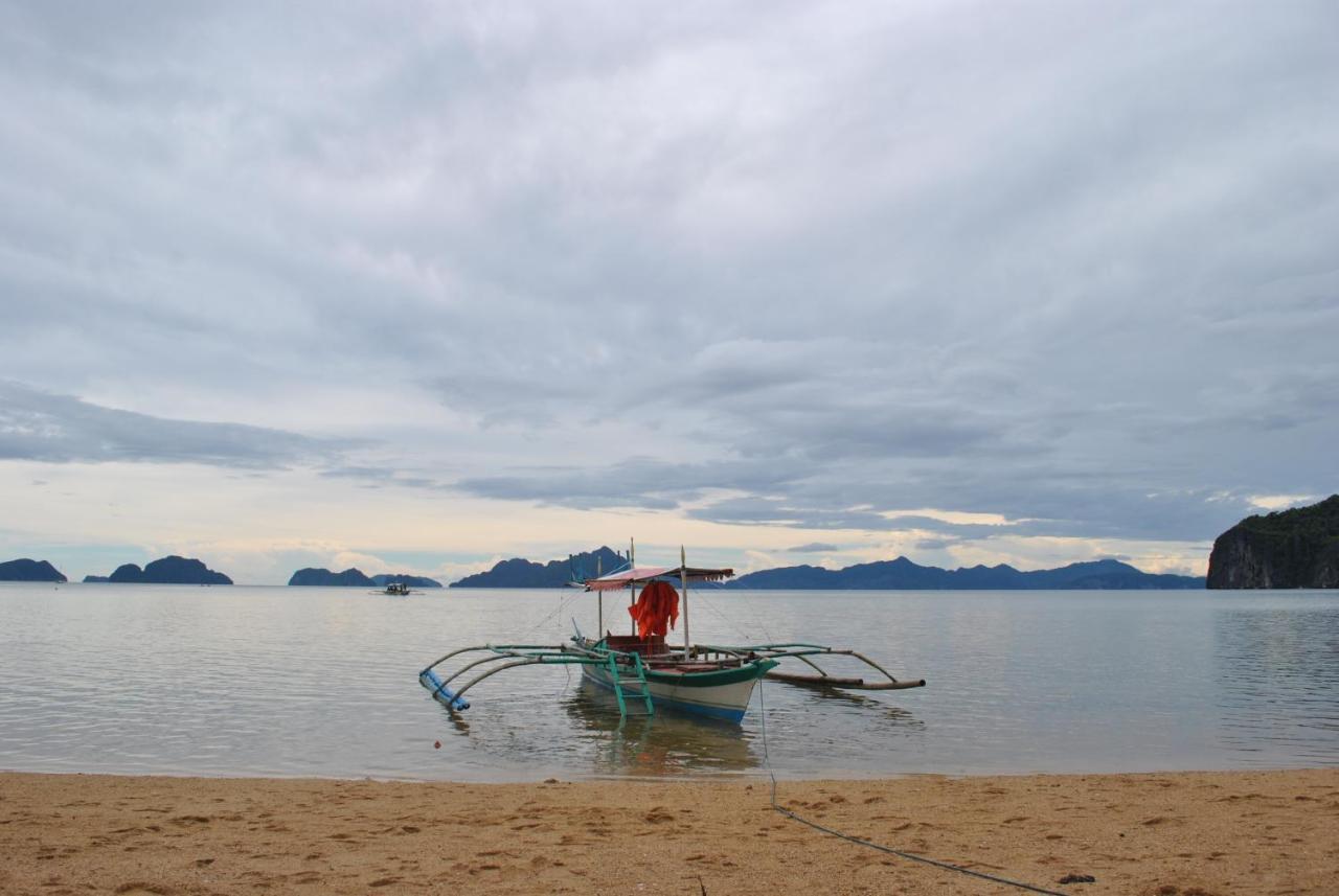 Islandfront Cottages And Restaurant El Nido Esterno foto